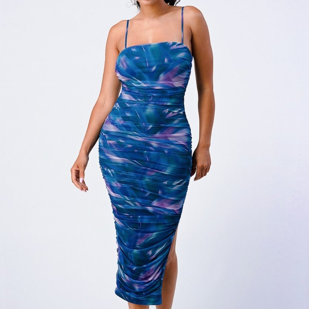 NWT Blue Multi Color Side Slit Ruched Midi Dress